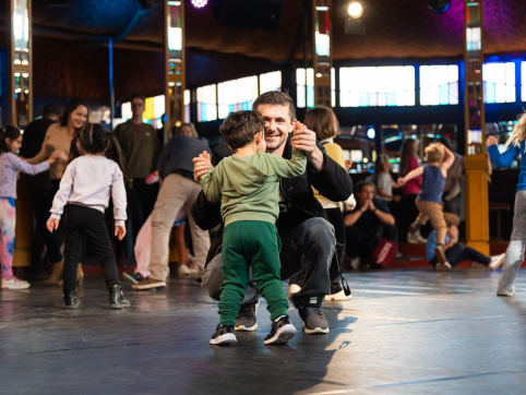 4_Kinderdisco__at_Sjoerd_Derine-6fa53d79.jpg