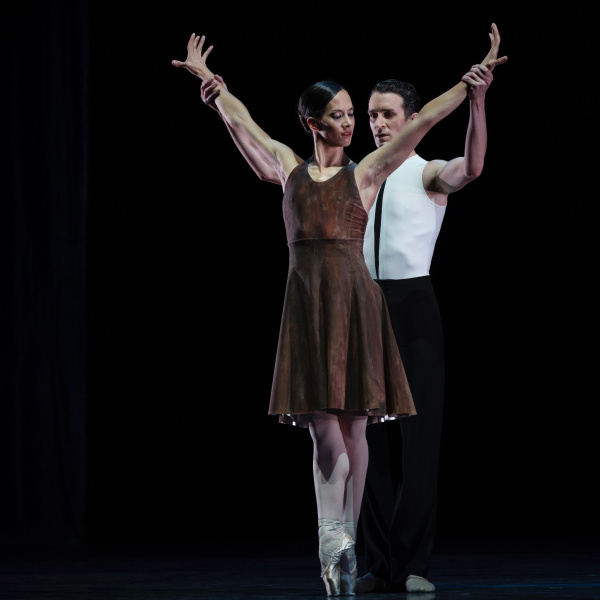 Dances_with_Piano_FOTO_07_Ingo_Schaefer_-_Juliane_Schunke-09ee920a.jpg