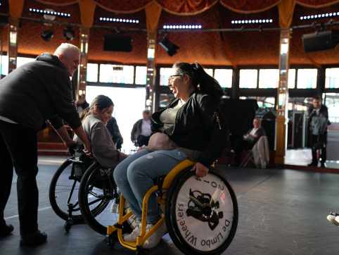 ND2023_Danstent_Les_rolstoeldansen__at_Sjoerd_Derine-3fc0725e.jpg