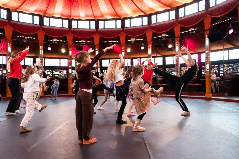 Danscode Gekraakt Danstent